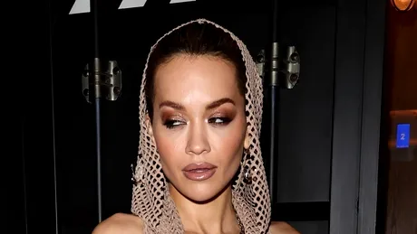 Vedetele de peste Ocean, în ținute buclucașe. Ce probleme le-au făcut