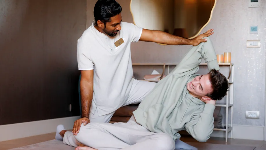 Descoperă Terapia Thai Massage la Embrace Holistic Healing Spa,  Casa Timiș Wellness & Spa Resort