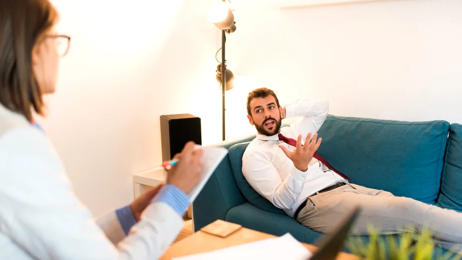 De ce este important să mergi la terapie chiar dacă ai sprijin din partea celor dragi