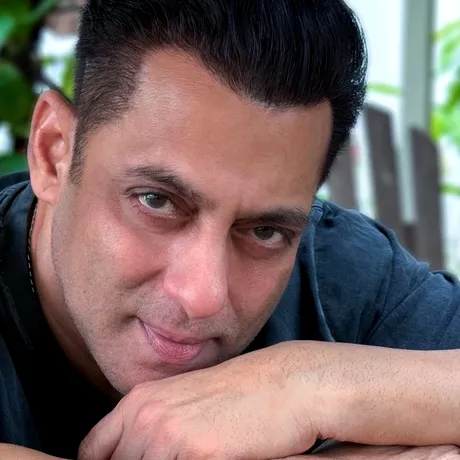 Boala de care suferă Salman Khan, iubitul Iuliei Vântur. O afecțiune rară îl chinuie pe celebrul actor