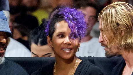 Halle Berry, schimbare de look. S-a vopsit mov