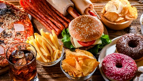 Cercetătorii confirmă: consumul de junk food poate provoca depresie
