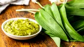 Cum să faci cel mai bun pesto de leurdă. Rețeta din 4 ingrediente, gata în 5 minute!