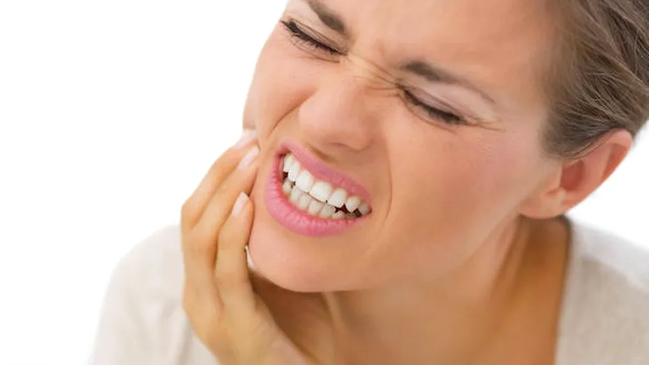 9 situaţii care pot duce la dinţi ciobiţi