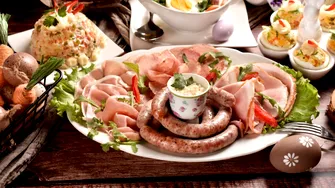 Preparatele tradiționale de Paște care pot declanșa o criză de fiere. Ce spun experții?