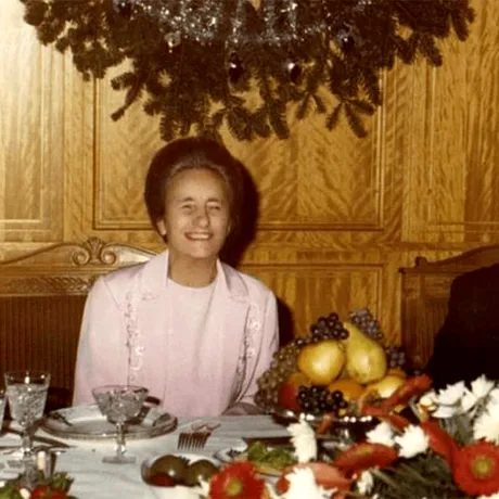Desertul favorit al Elenei Ceaușescu. Folosea o rețetă secretă de fiecare dată! Cum se prepara