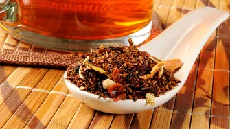 Ceaiul Rooibos poate ajuta sănătatea intestinului și reduce inflamația. Ce spun cele mai noi cercetări