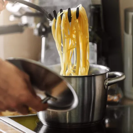 Trucul italian care face pastele mai delicioase ca niciodată. Ce greșeală fac mulți fără să știe