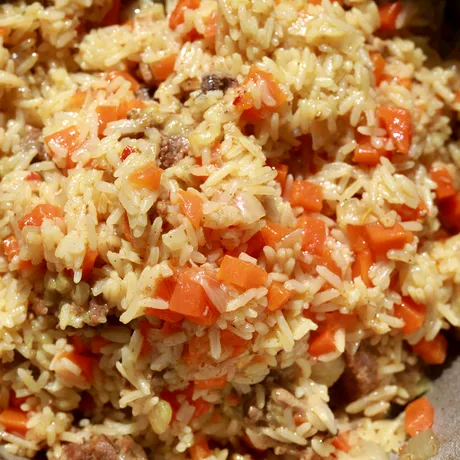 Cum să faci cel mai bun pilaf. Iese mereu pufos și delicios, dacă ești atent la acest detaliu