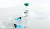 Vaccinarea anti-HPV este gratuită pentru tinerii din această categorie