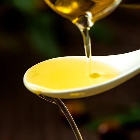 Doar o linguriță pe zi din acest produs natural îți poate transforma sănătatea