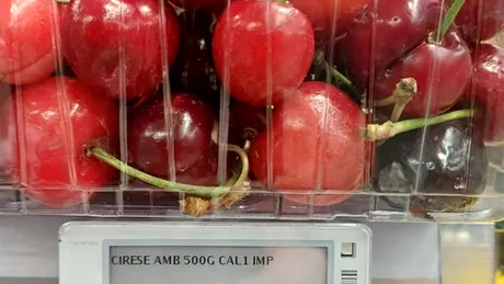 De necrezut! Cât a ajuns să coste 1 kg de cireșe în magazinele Mega Image din București