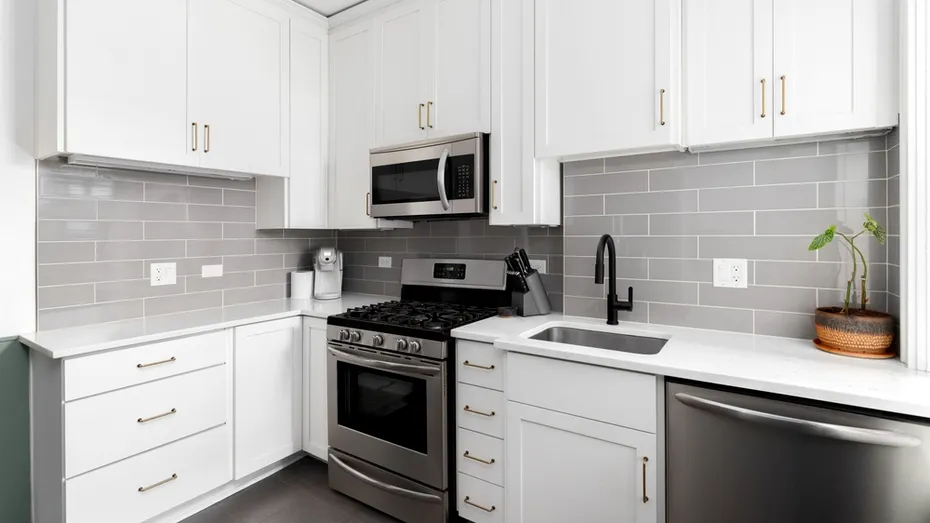 Aparate care îți golesc portofelul în timp ce dormi. Top 3 surse ascunse de consum electric