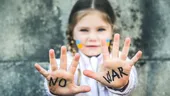 Cum resimt copiii războiul? „Mi-e teamă că ne vor fi distruse casele, exact ca în Ucraina!”