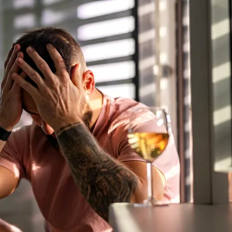 Rolul esențial al dietei în bolile hepatice la consumatorii de alcool: cum îți poate salva ficatul