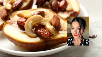 Gabriela Cristea, rețetă de „fonfleuri” cu pere coapte, brânză cu mucegai și nuci. Preparatul care îmbină gustul dulce cu cel sărat