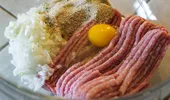 Secretul chiftelelor suculente și fragede la cuptor. Ingredientul care trebuie pus în compoziție ca să nu fie tari