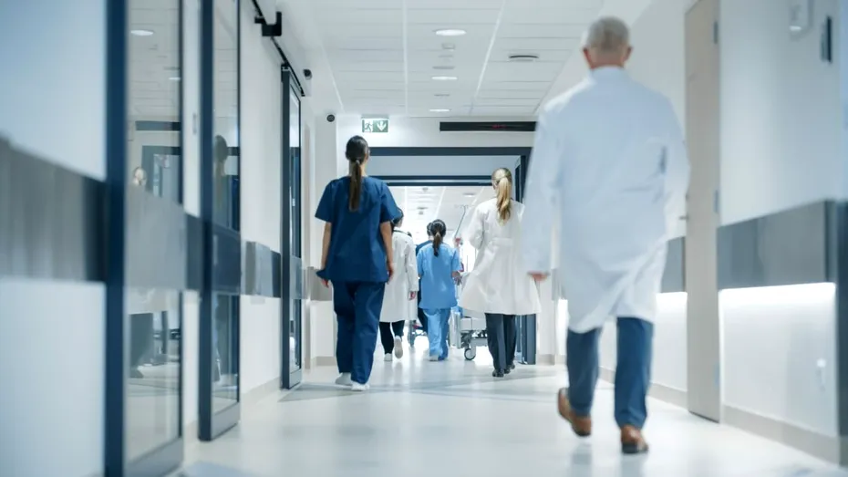 Alertă sanitară: O infecție fungică periculoasă se răspândește în spitalele din Europa. România, printre cele mai afectate