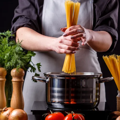 Bucătarii italieni explică: Așa trebuie să gătești pastele, și nu altfel!