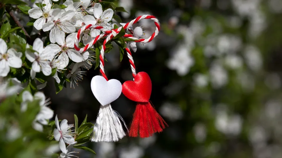 Pe ce parte se poartă mărțișorul și când trebuie dat jos, de fapt