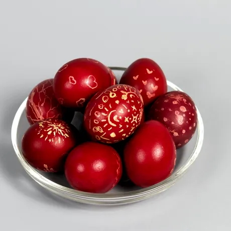 Când se vopsesc, de fapt, ouăle de Paște? Tradiția pe care mulți o uită