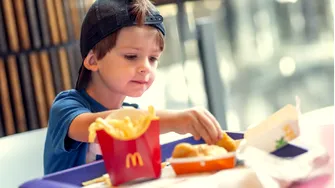 Ce conțin bucățile Chicken McNuggets, cele mai vândute produse de la McDonald’s