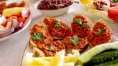 Zacuscă de fasole boabe pentru iarnă – rețetă cremoasă și aromată