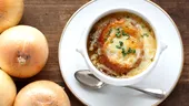 Rețetă supă franțuzească de ceapă gratinată. Cum se prepară și cum se servește?
