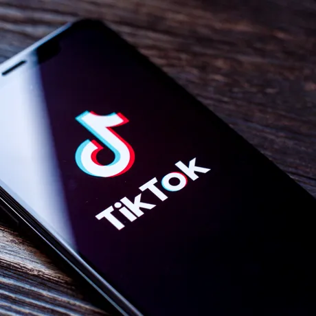 Un nou filtru a devenit viral pe TikTok. Cercetătorii avertizează însă cu privire la efectele periculoase ale acestuia