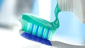 De ce trebuie să bagi pasta de dinți la congelator. Trucul care e de mare ajutor