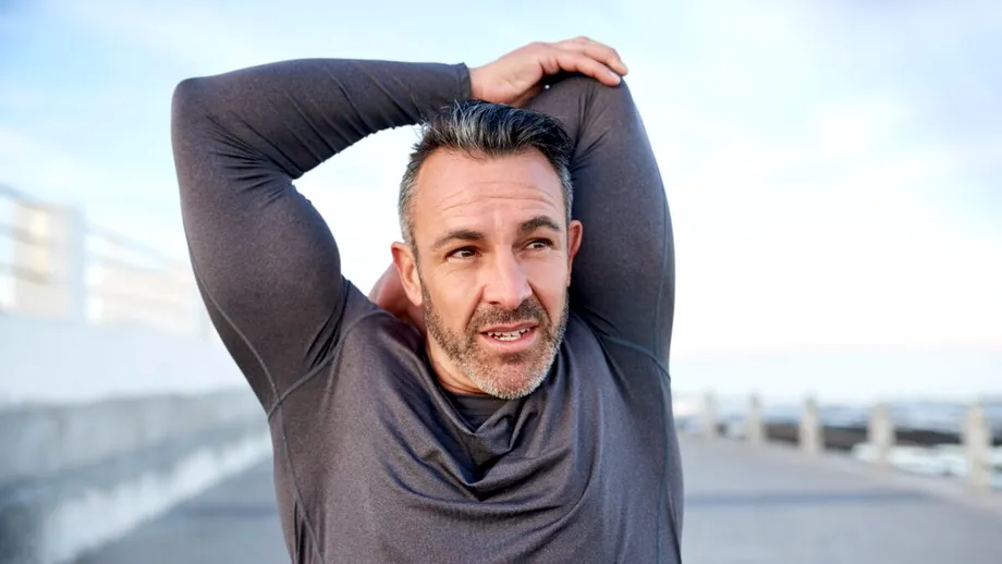 Mișcarea simplă care poate întineri celulele cu până la 12 ani, potrivit studiilor