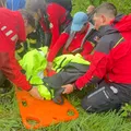 Noi imagini emoționante cu momentul în care copilul de 5 ani din Sibiu a fost salvat! Micuțul Alex a început să zâmbească