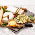 Ce brânză este cea mai sănătoasă? Specialiștii dezvăluie sortimentele cu cele mai puține calorii și pe cele care ascund riscuri neașteptate
