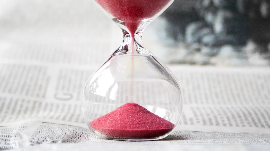 Presiunea socială şi etichetele: când numim o relaţie...relaţie?