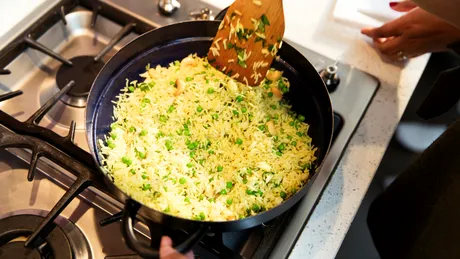 Bacteria periculoasă din orez. Cum trebuie gătit orezul ca să nu faci toxiinfecție