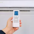 Cât plătești la curent dacă lași aerul condiționat pornit toată noaptea?