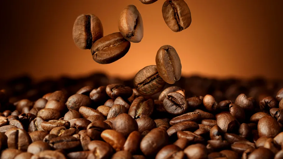 Vrei ca boabele de cafea să rămână proaspete luni de zile? Experții spun să faci asta