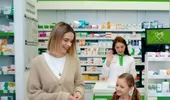 Ce salarii au farmacistele de la Dr Max. Câți lei primesc lunar acum, în 2026