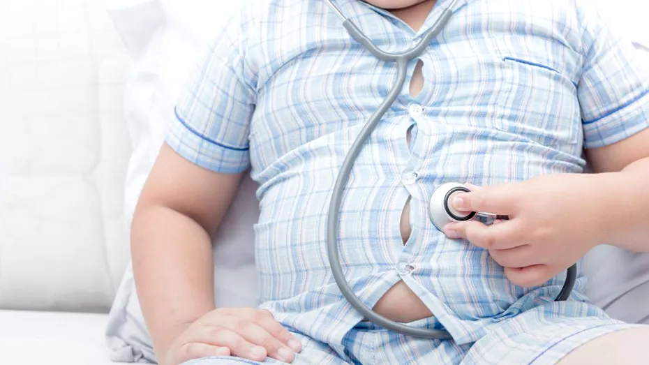 Copiii și obezitatea: o problemă complexă de înțeles, nu de judecat