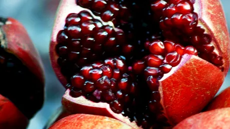 Cum să desfaci semințele de rodie fără să te chinui și în doar 5 minute