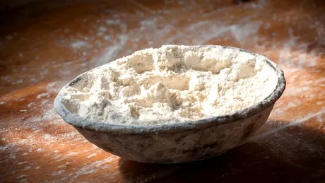 Cea mai bună făină pentru cozonac. Secretul unui aluat pufos și bine crescut