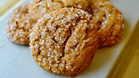 Rețetă biscuiți cu ghimbir și scorțișoară. Gata în 30 de minute!