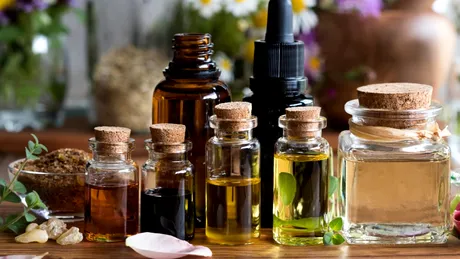 10 uleiuri esenţiale pentru îngrijirea pielii în sezonul rece