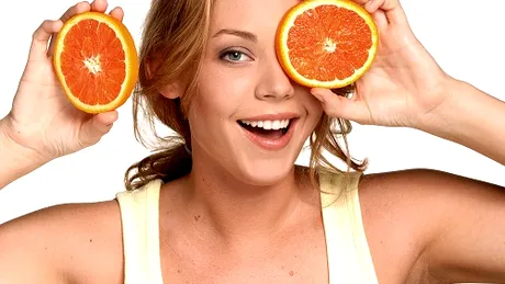 Vă plac portocalele? Nu aruncaţi partea albă, e plină de antioxidanţi!