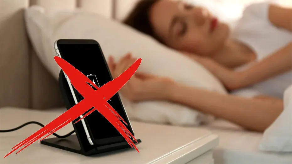 Ce se întâmplă, de fapt, dacă îți lași telefonul la încărcat, peste noapte. Ce pățește smartphone-ul tău