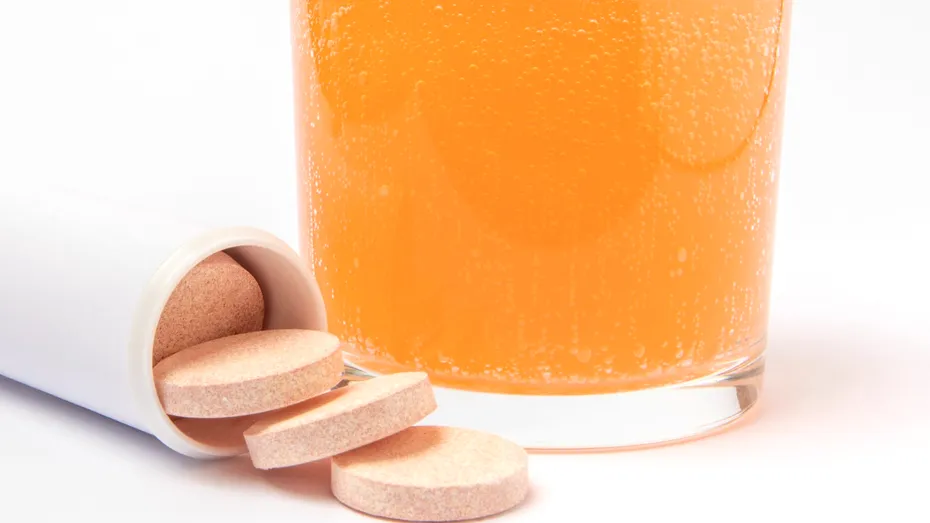 Vitamina C - ne protejează de răceală și gripă sau e doar un mit?