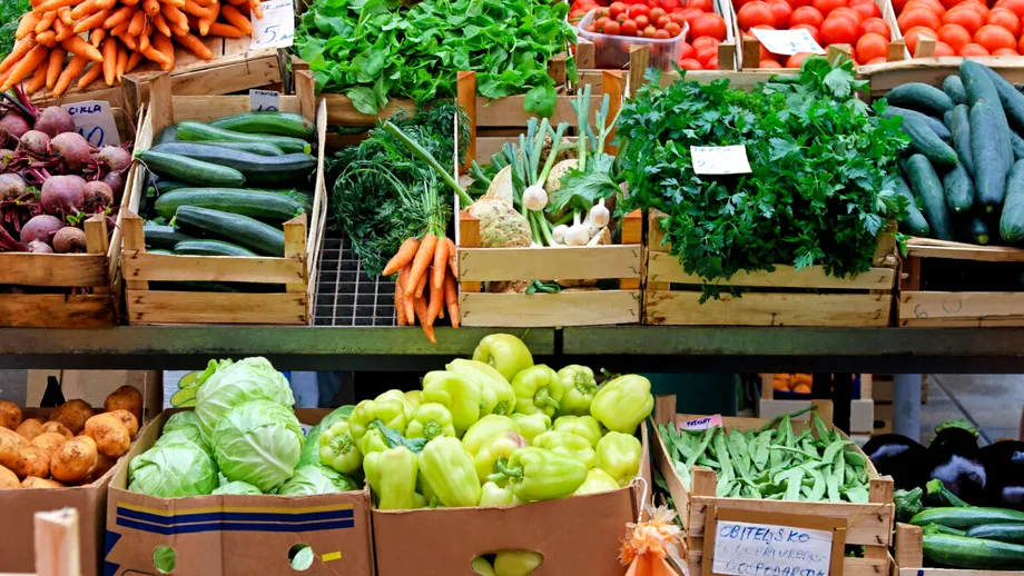 Prețurile legumelor românești de sezon au crescut semnificativ în piețe, în perioada Postului Paștelui