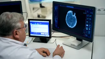 Nu mânca niciodată acest aliment dacă observi acest detaliu! Un neurolog spune că poate ascunde o toxină extrem de periculoasă