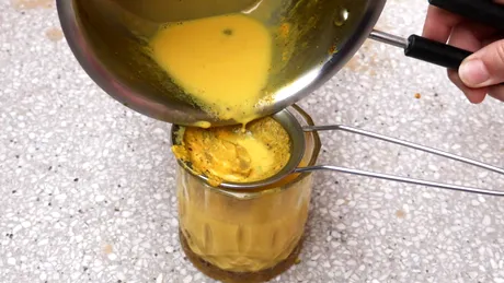 Condimentul care ar putea rivaliza medicamentele pentru indigestie. Acționează la fel ca Omeprazol