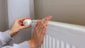 Trucul genial care reduce cheltuielile la căldură iarna. Mulți români procedează așa